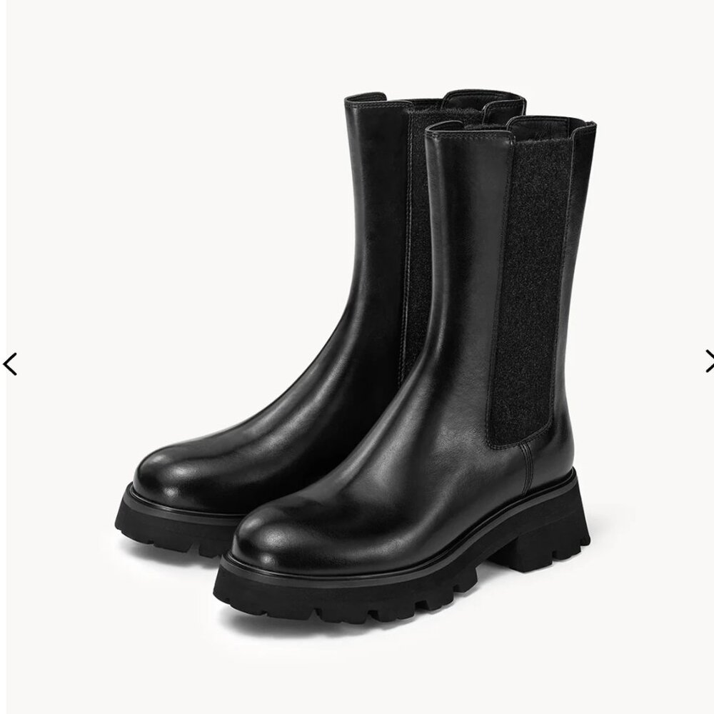 7 or 9 boutique BRAND NEW  boots real cow leather (original price $409) size 7